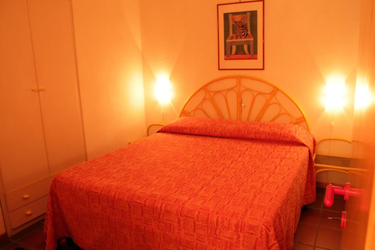 Aparthotel Portolaconia